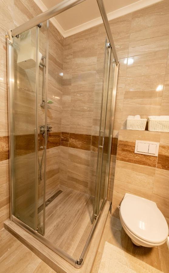 Vesta Apartment Tuzla - Across Bcc Shopping Mall Eksteriør bilde